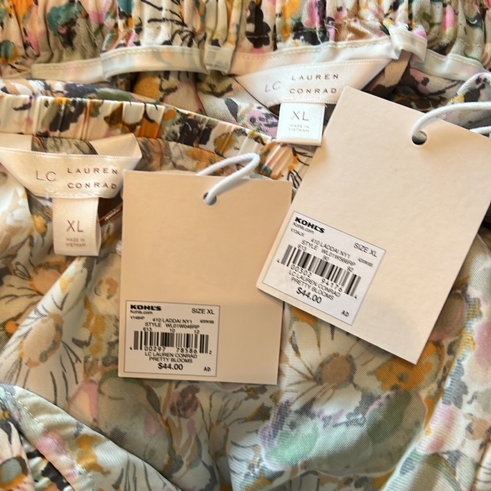 Lauren Conrad Drop Shoulder Short Set - Picture 6 of 6